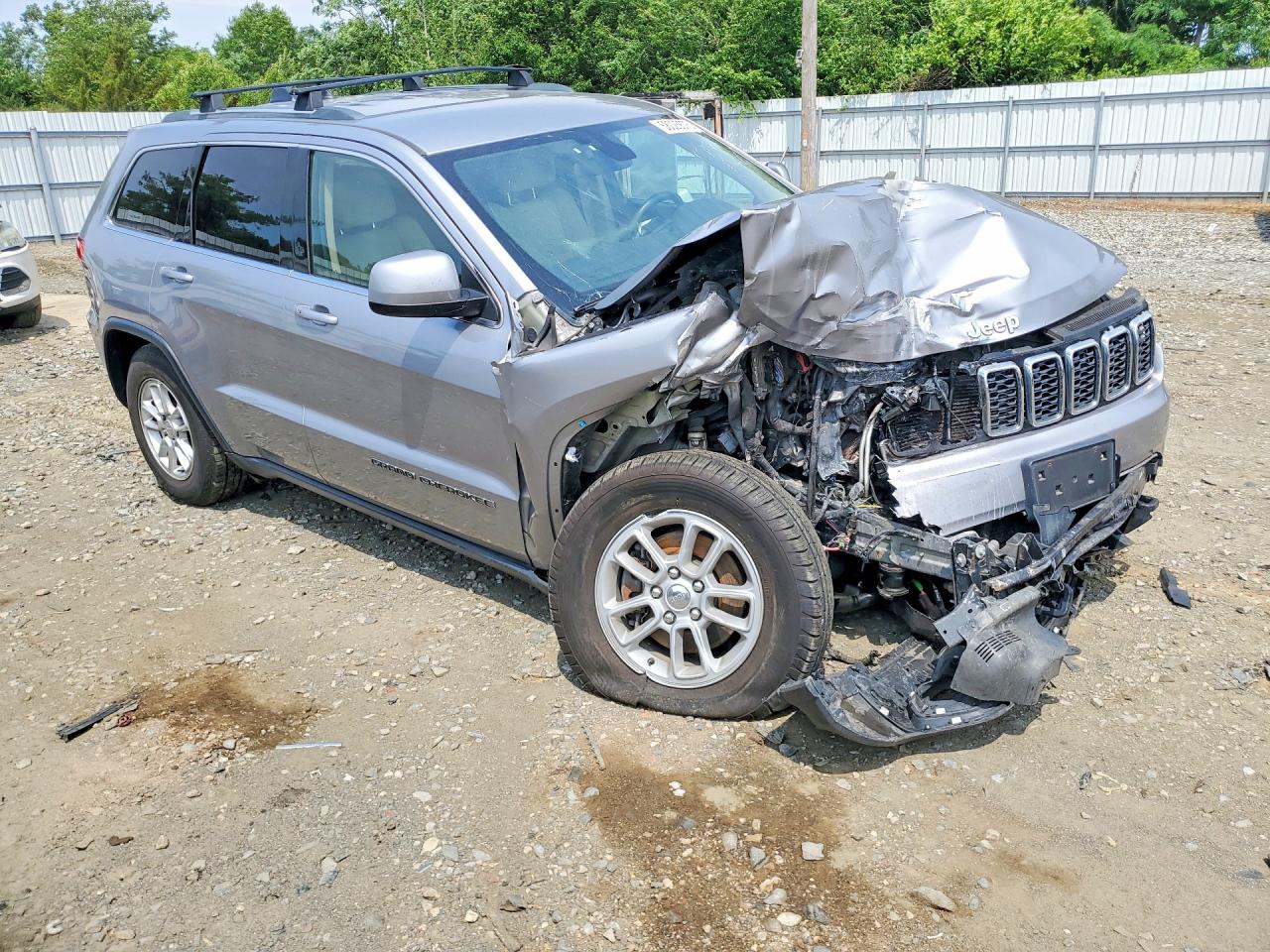 2019 JEEP GRAND CHEROKEE LAREDO 4X4