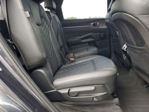 2024 KIA SORENTO