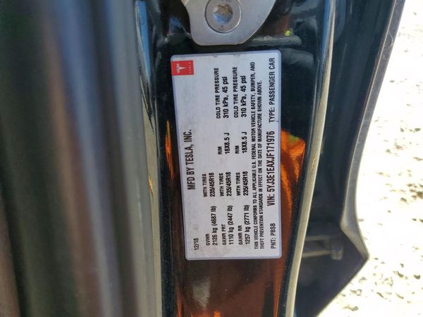 2018 TESLA MODEL 3