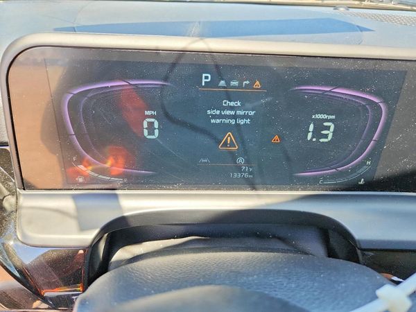 2025 KIA SELTOS S, X-Line