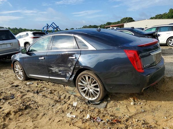 2013 CADILLAC XTS Platinum Collection