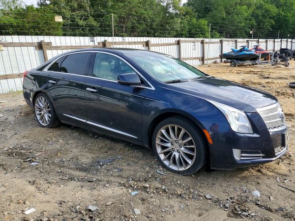 2013 CADILLAC XTS Platinum Collection