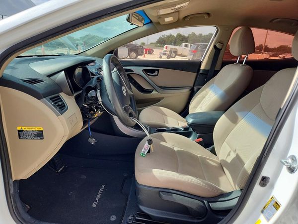 2015 HYUNDAI ELANTRA GLS(Middle)