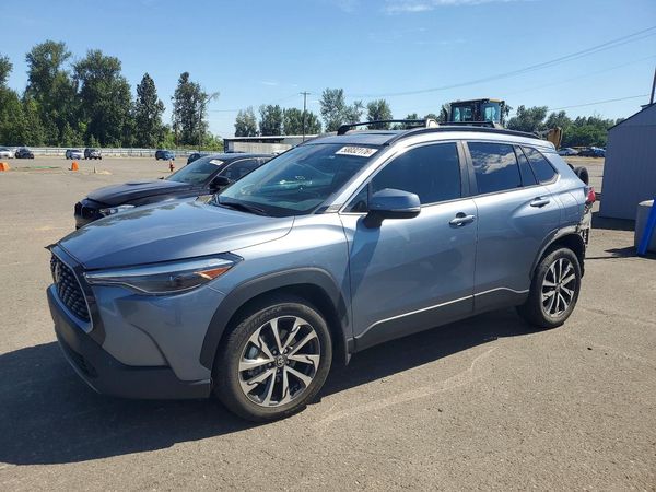 2022 TOYOTA COROLLA CROSS XLE