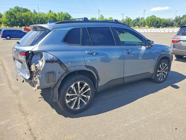 2022 TOYOTA COROLLA CROSS XLE