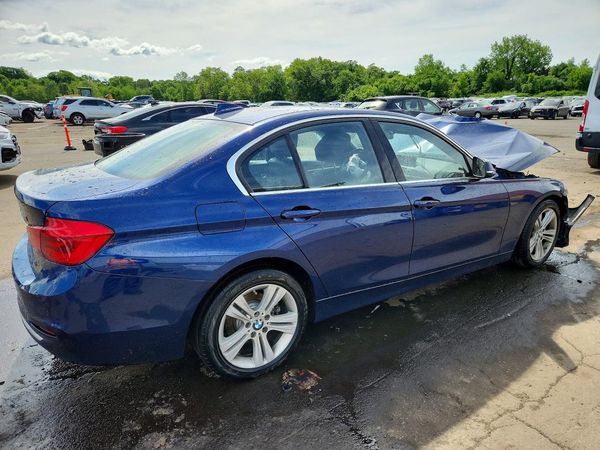 2018 BMW 330 xDrive