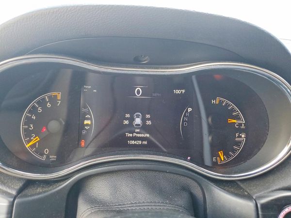 2019 JEEP GRAND CHEROKEE LAREDO 4X2