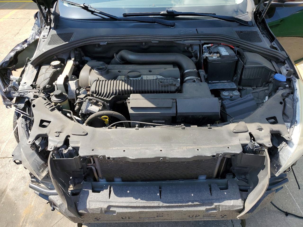 2013 VOLVO S60
