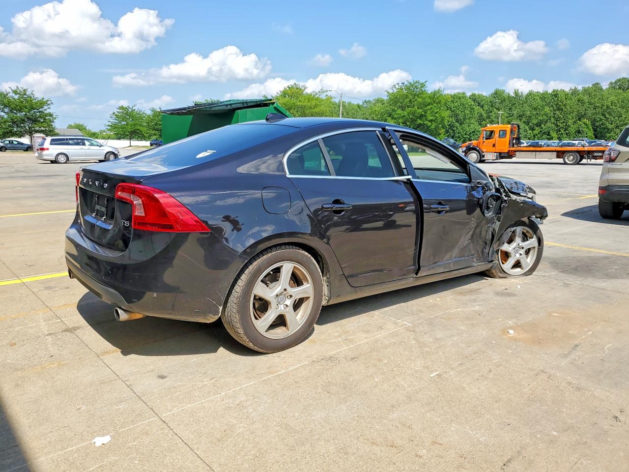 2013 VOLVO S60