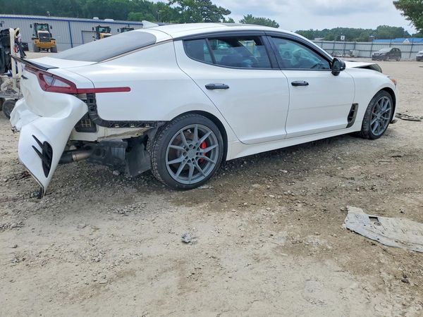 2021 KIA STINGER GT2