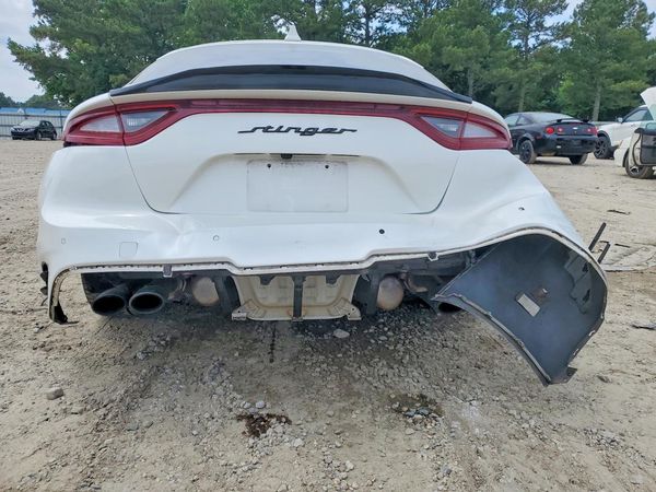 2021 KIA STINGER GT2