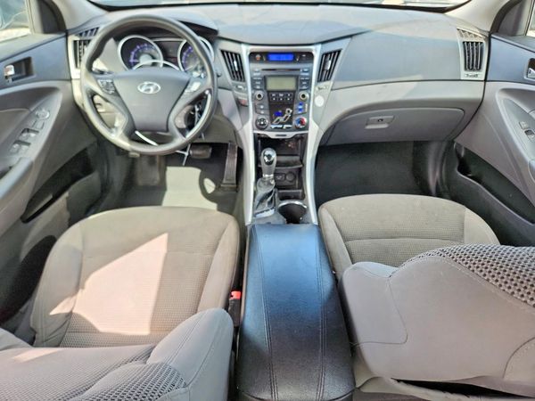 2013 HYUNDAI SONATA