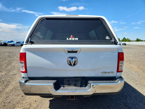 2019 RAM 3500 BIG HORN CREW CAB 4X2
