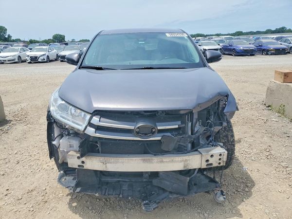 2018 TOYOTA HIGHLANDER LE/LE Plus