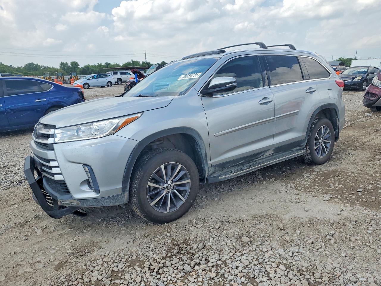 2019 TOYOTA HIGHLANDER SE/XLE