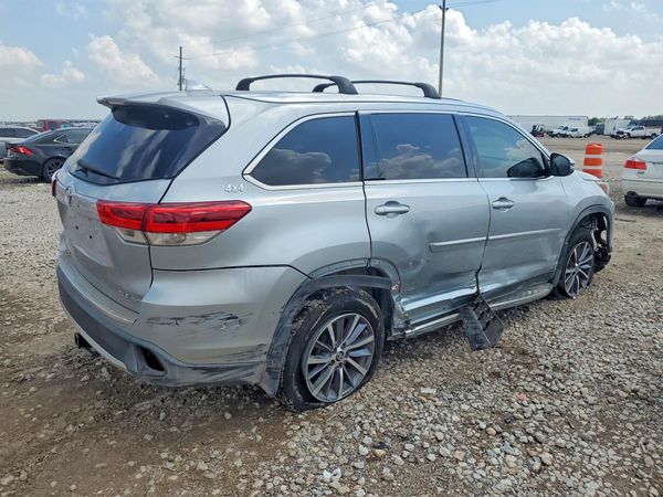 2019 TOYOTA HIGHLANDER SE/XLE