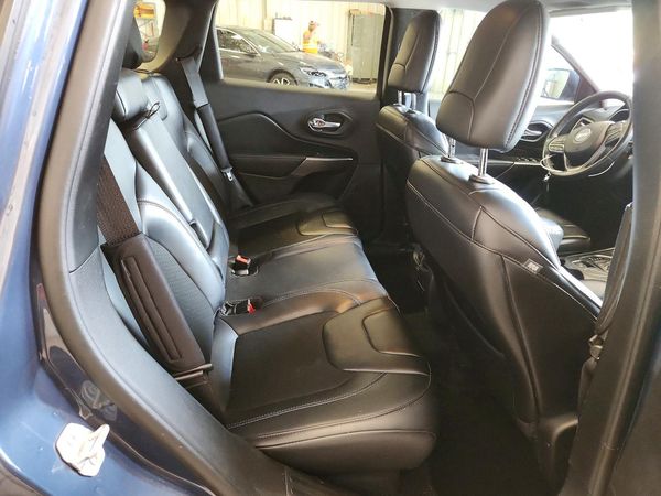 2019 JEEP CHEROKEE LATITUDE PLUS 4X4