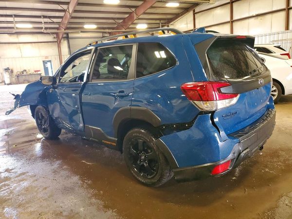2023 SUBARU FORESTER