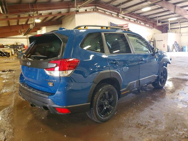 2023 SUBARU FORESTER