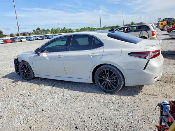 2022 TOYOTA CAMRY