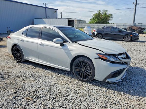 2022 TOYOTA CAMRY