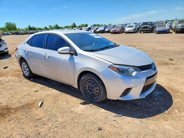 2015 TOYOTA COROLLA