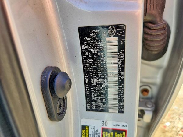 2015 TOYOTA COROLLA