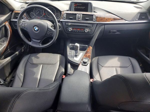 2015 BMW 320