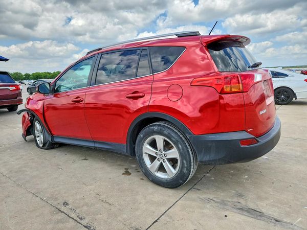2015 TOYOTA RAV4