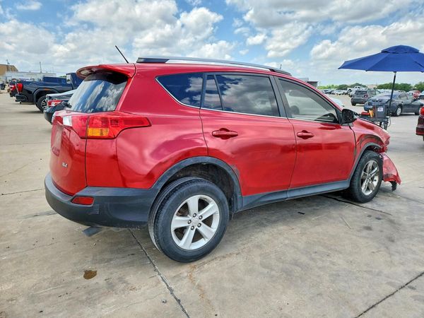 2015 TOYOTA RAV4
