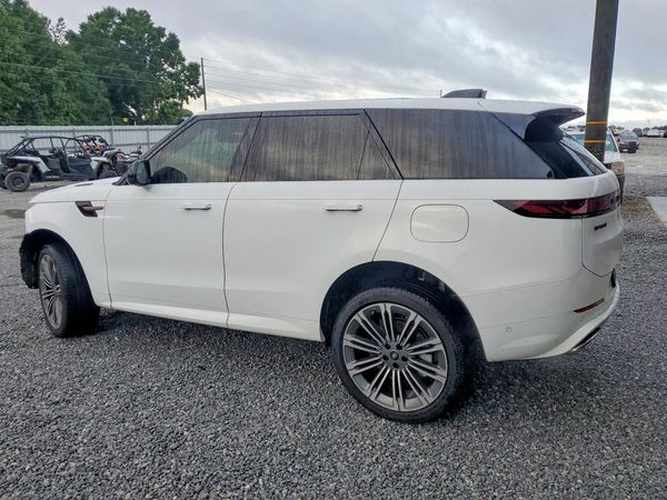 2025 LAND ROVER RANGE ROVER SPORT P460e Dynamic SE