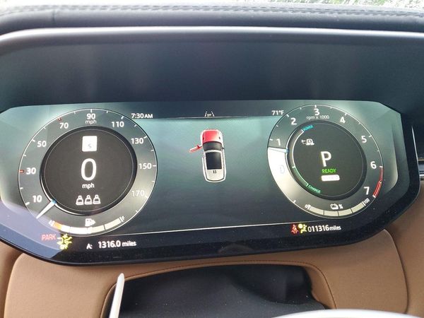 2025 LAND ROVER RANGE ROVER SPORT P460e Dynamic SE