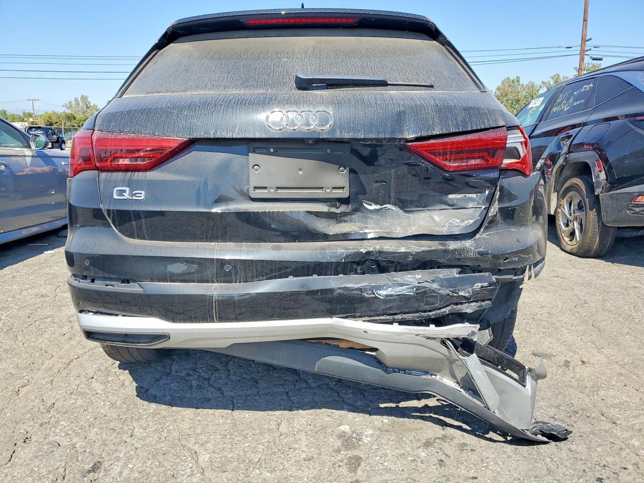 2021 AUDI Q3 quattro Premium