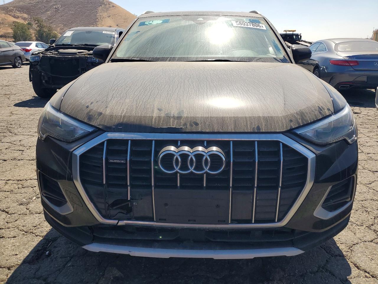 2021 AUDI Q3 quattro Premium