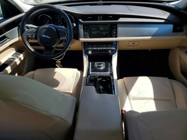 2017 JAGUAR XF Premium