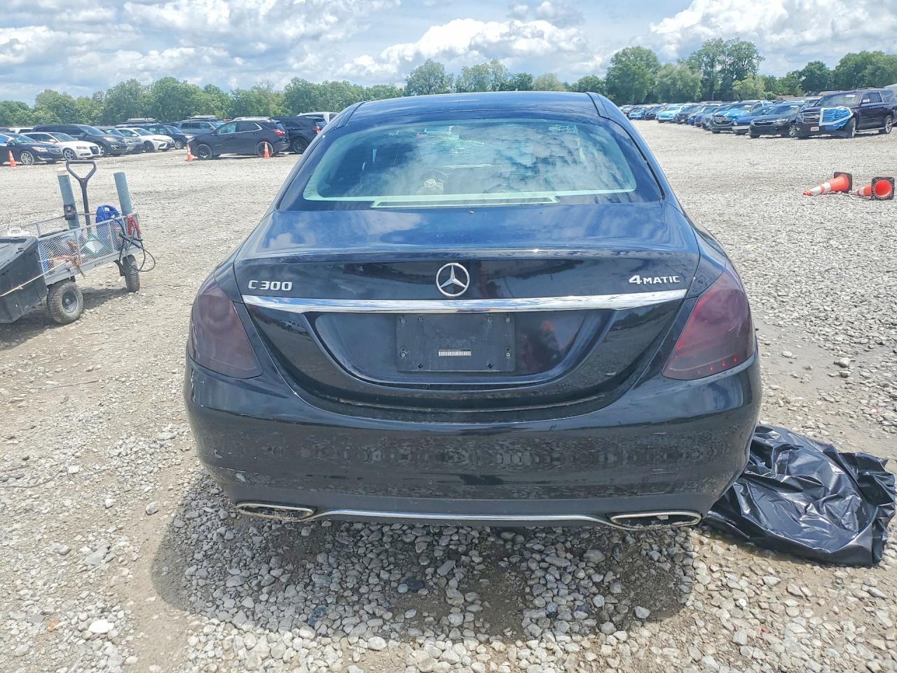 2017 MERCEDES-BENZ C C300d-4M