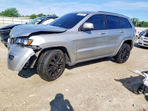 2017 JEEP GRAND CHEROKEE LAREDO 4X4