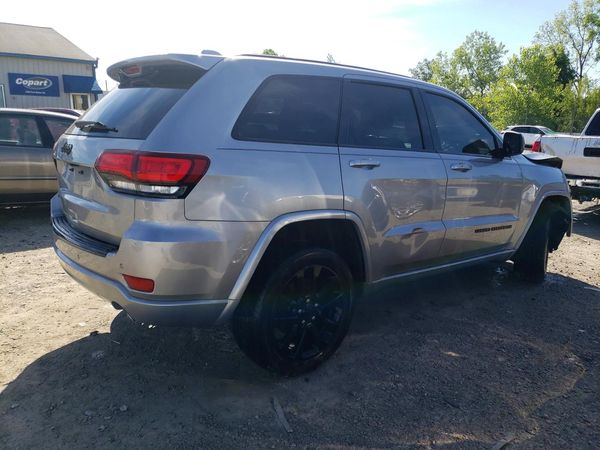 2017 JEEP GRAND CHEROKEE LAREDO 4X4