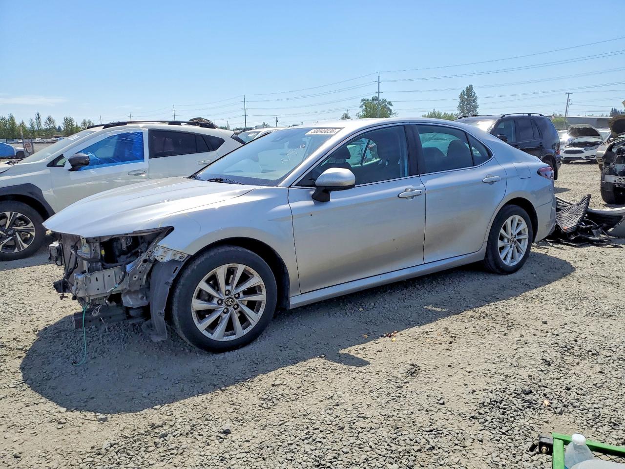 2022 TOYOTA CAMRY LE — Front 3/4