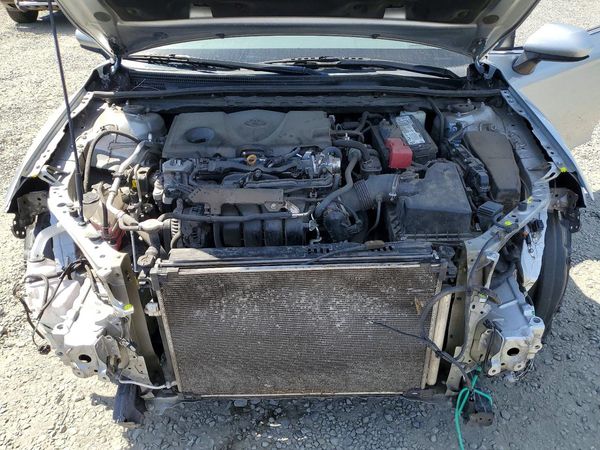 2022 TOYOTA CAMRY LE — Engine bay
