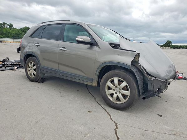 2013 KIA SORENTO Base / LX — Passenger 3/4