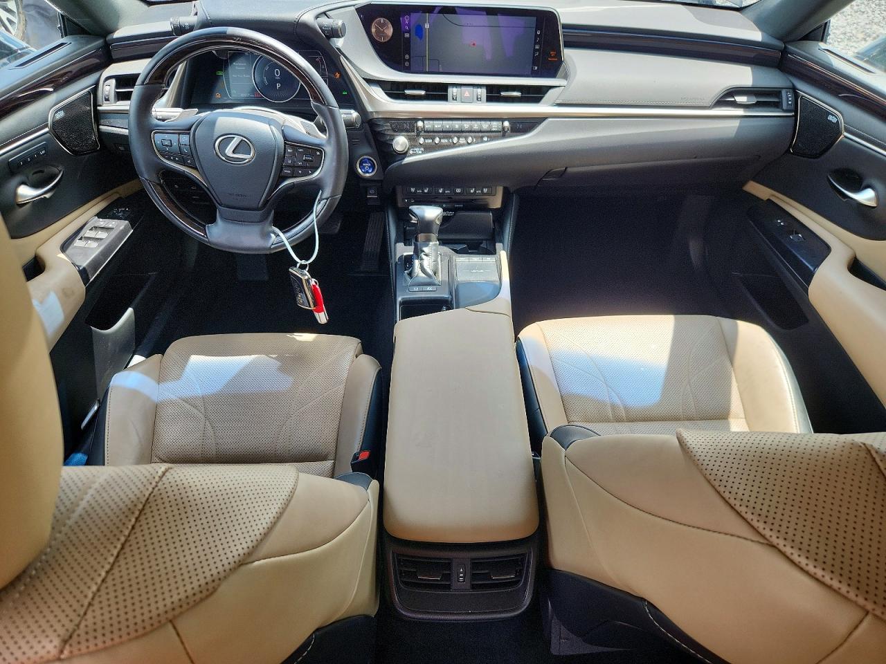 2021 LEXUS ES 300h Luxury