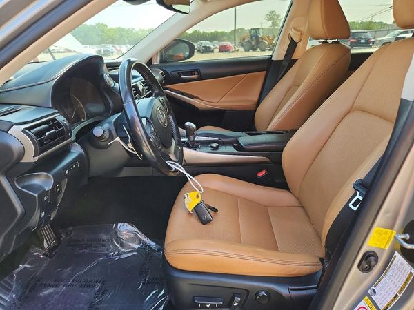 2017 LEXUS IS 300