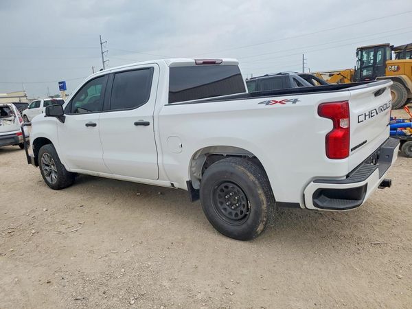 2022 CHEVROLET SILVERADO Custom