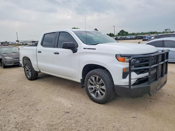 2022 CHEVROLET SILVERADO Custom