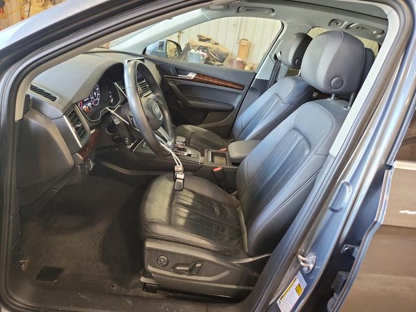 2018 AUDI Q5 quattro Premium Plus — DENT