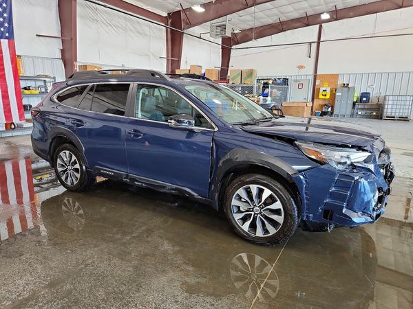 2025 SUBARU OUTBACK