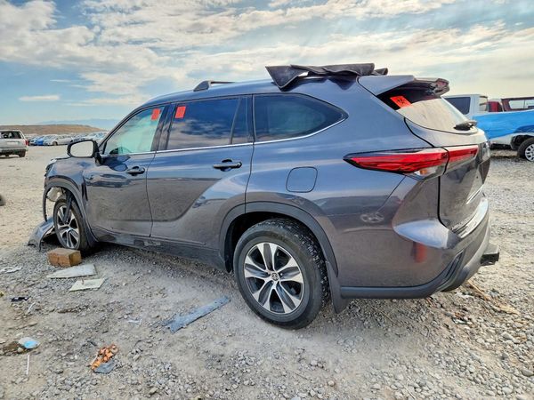 2020 TOYOTA HIGHLANDER XLE