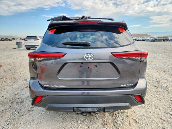 2020 TOYOTA HIGHLANDER XLE