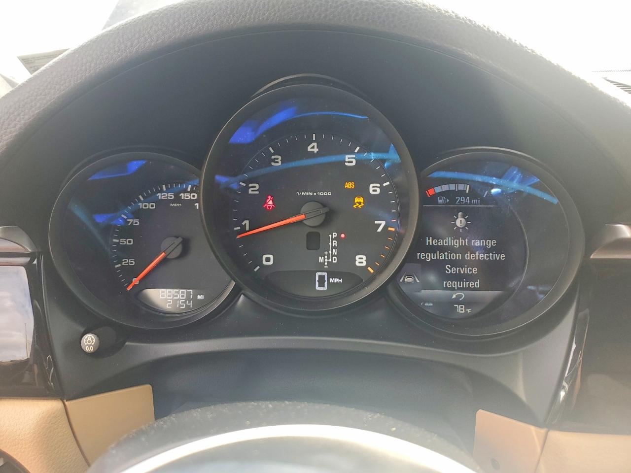 2018 PORSCHE MACAN